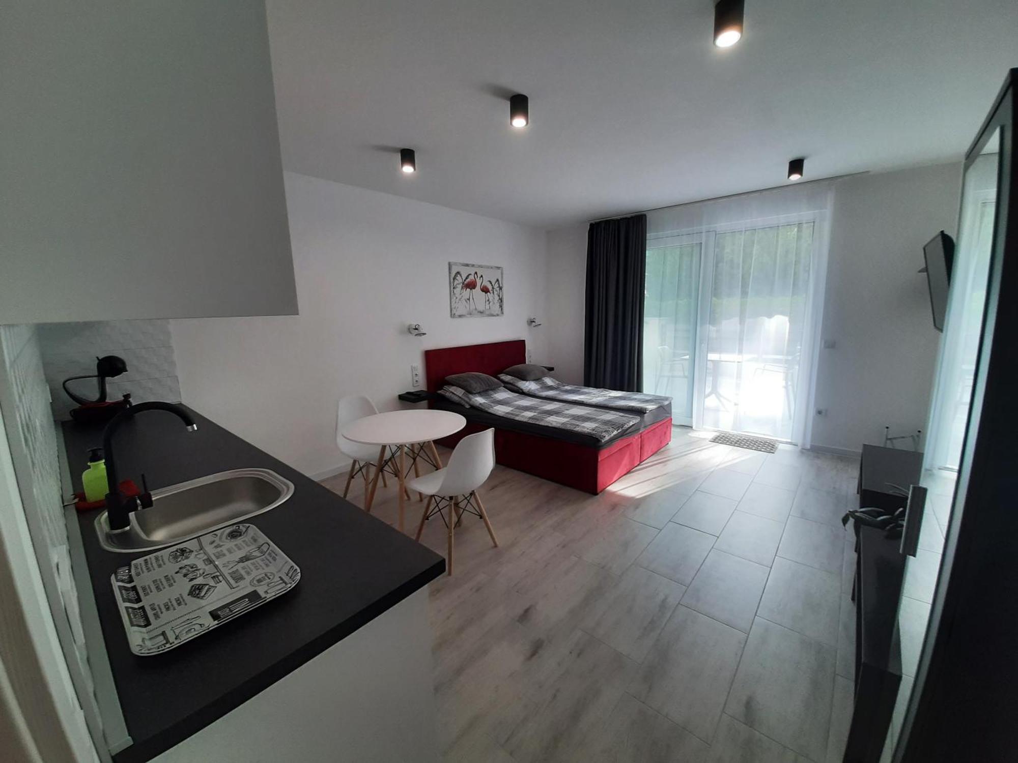 Ancsi Apartmanhaz Balatonlelle Bagian luar foto