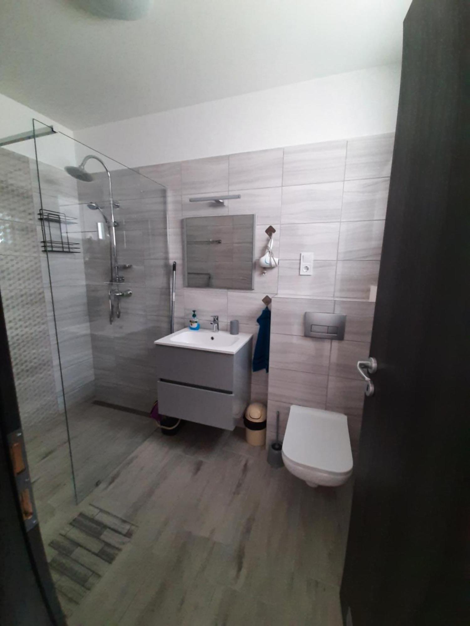 Ancsi Apartmanhaz Balatonlelle Bagian luar foto
