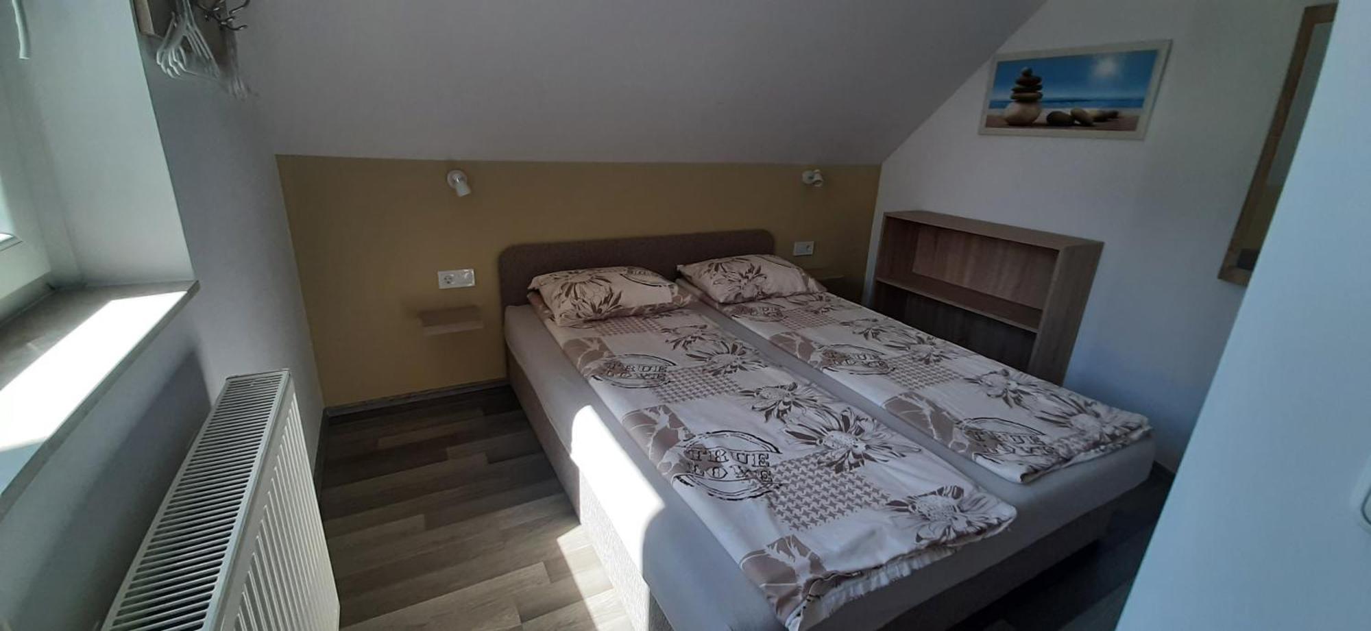 Ancsi Apartmanhaz Balatonlelle Bagian luar foto
